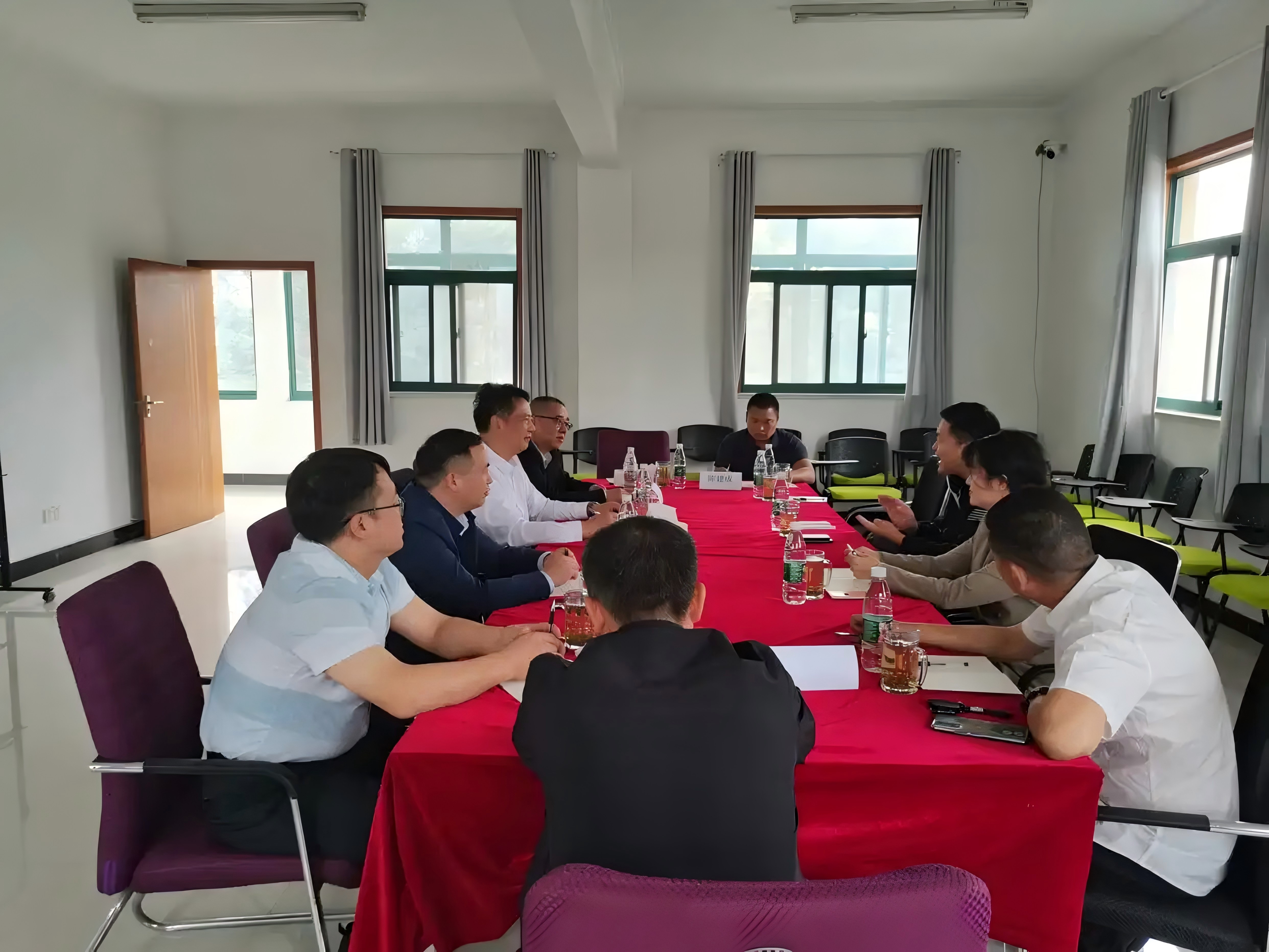 麻江县委书记唐光宏带队赴江苏、上海开展招商考察