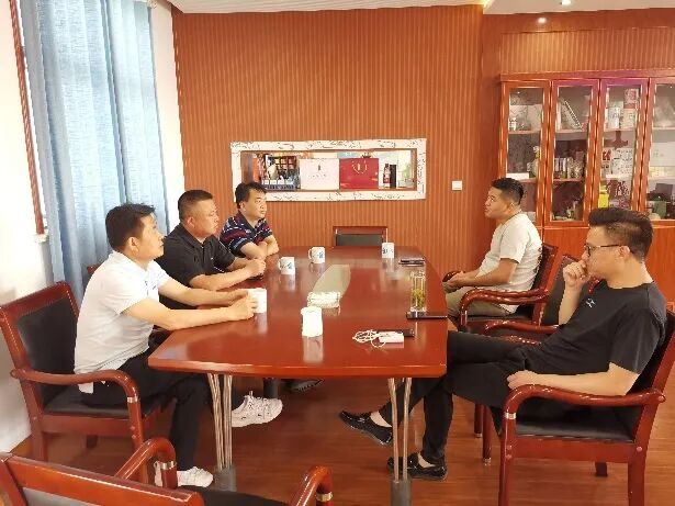 黔东南州驻杭办、驻杭招商小组赴苏州、南京考察食品加工、康养企业