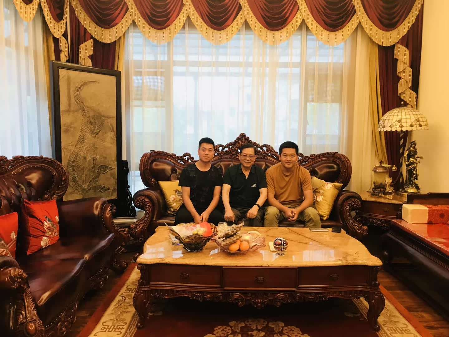 耐诺集团董事长林立祥拜访原贵州省军区司令员、中共省委常委陈庆云少将