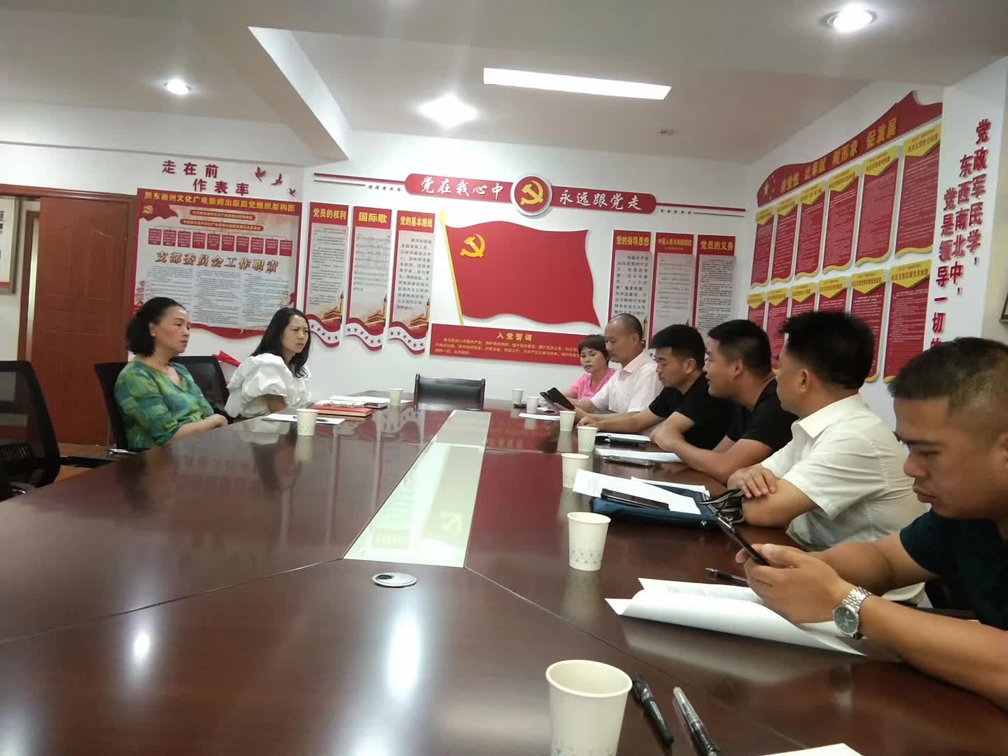 耐诺集团拜访黔东南州文体广电旅游局推动苗侗非遗文化传承复兴